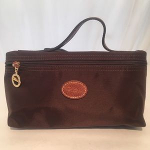 Cosmetic bag